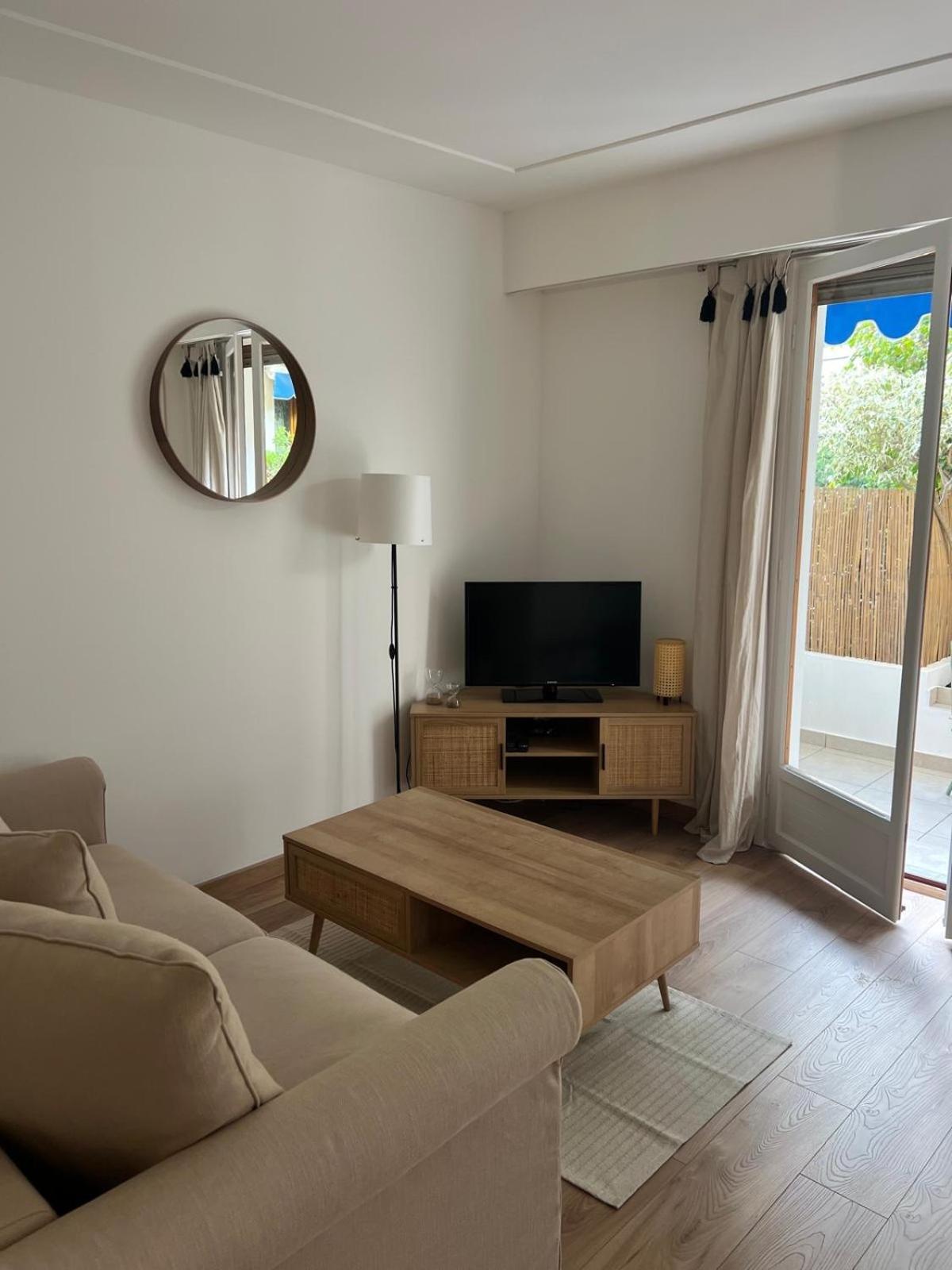 Jolie Studio En Centre-Ville Beaulieu-sur-Mer Εξωτερικό φωτογραφία
